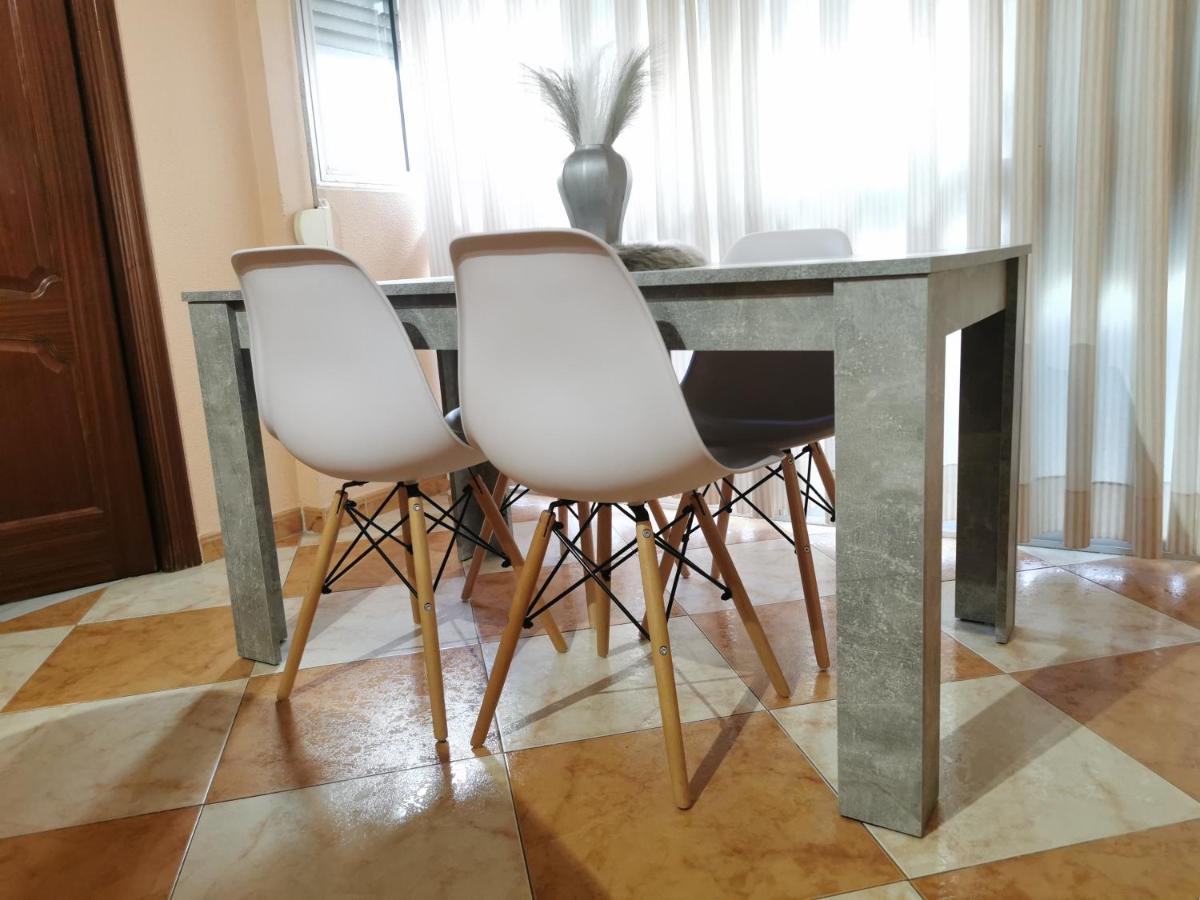 Apartament Sleepin Triana Sewilla Zewnętrze zdjęcie