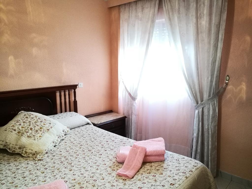 Apartament Sleepin Triana Sewilla Zewnętrze zdjęcie